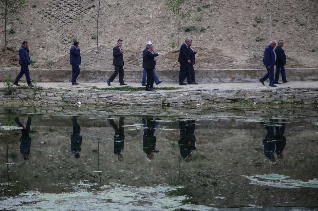 Council members outing in Uzbekistan.jpg